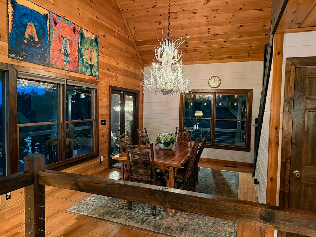 135 N Bandit Lane