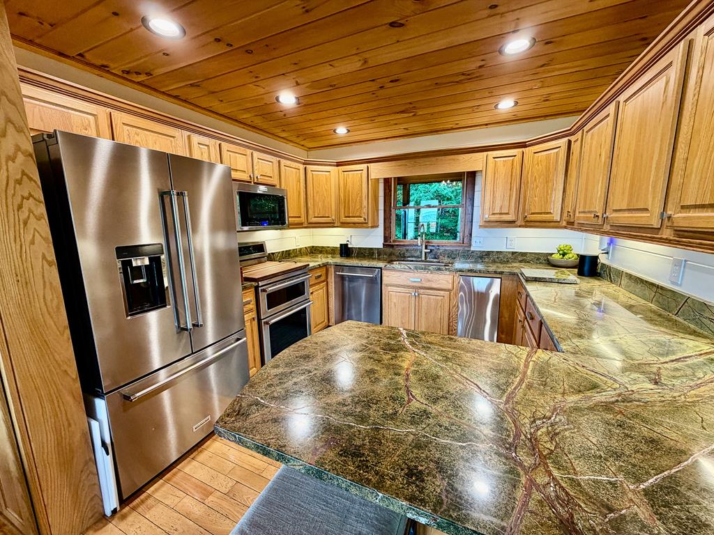 135 N Bandit Lane