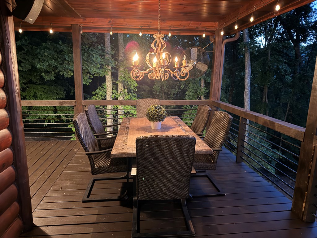 135 N Bandit Lane