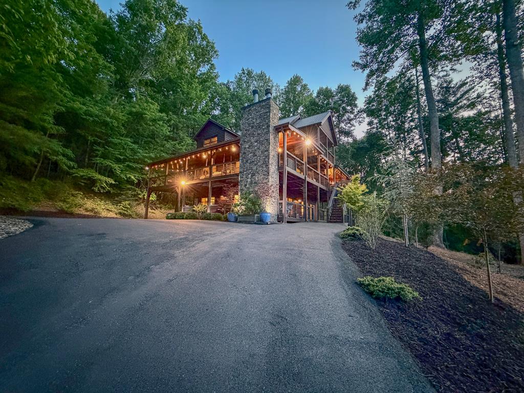135 N Bandit Lane
