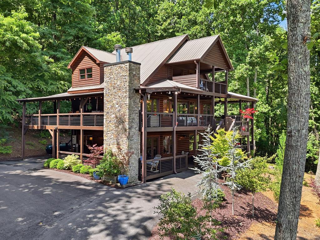 135 N Bandit Lane