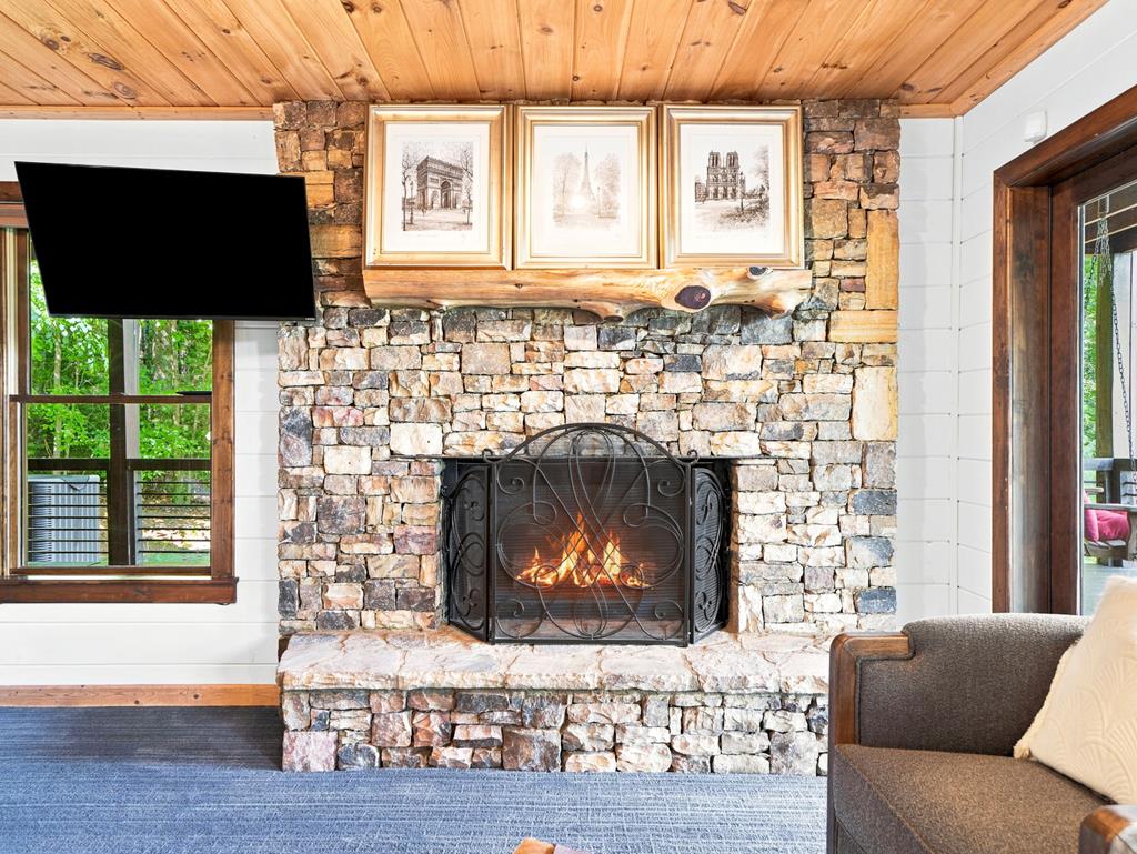 135 N Bandit Lane