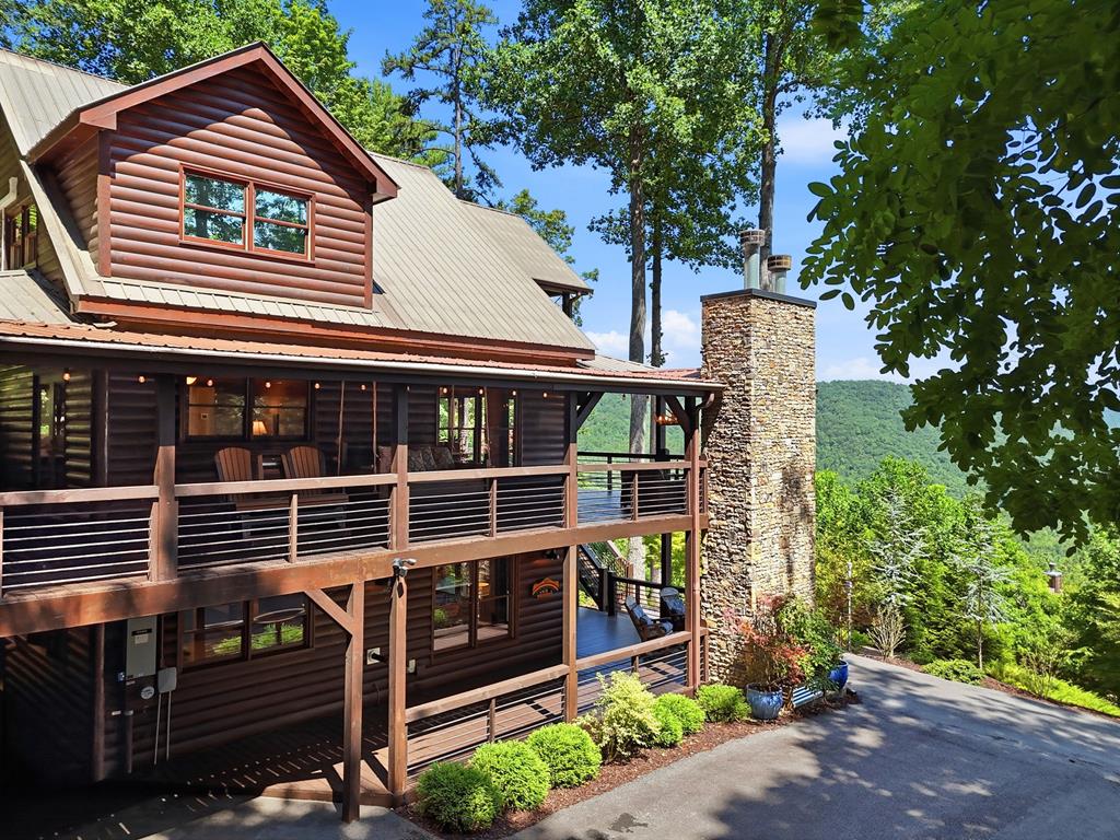 135 N Bandit Lane