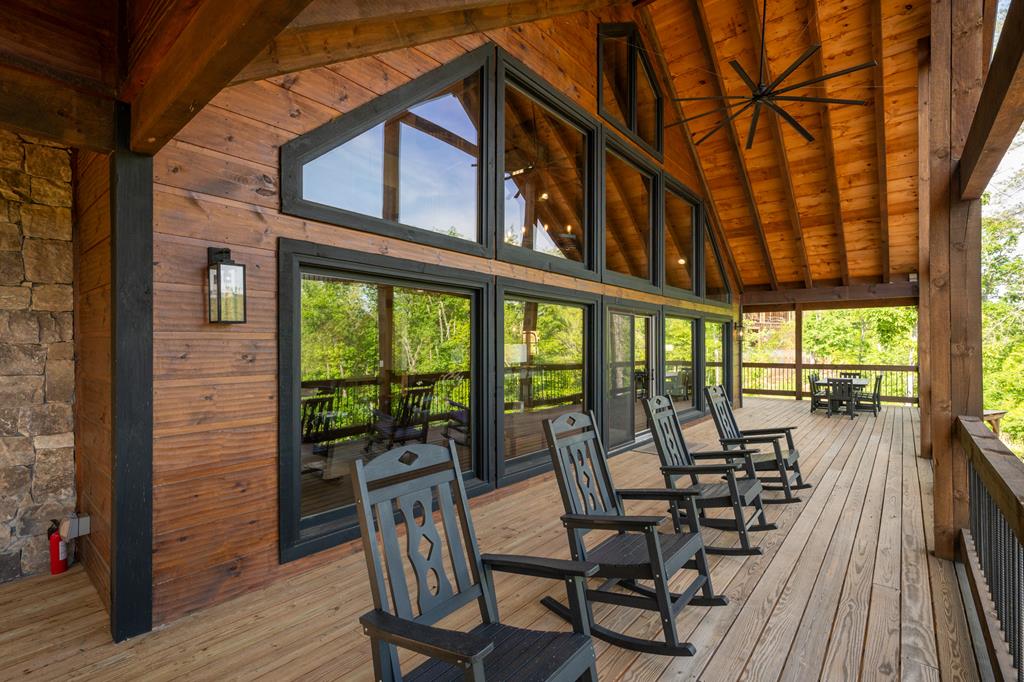 540 Weaver Creek Overlook