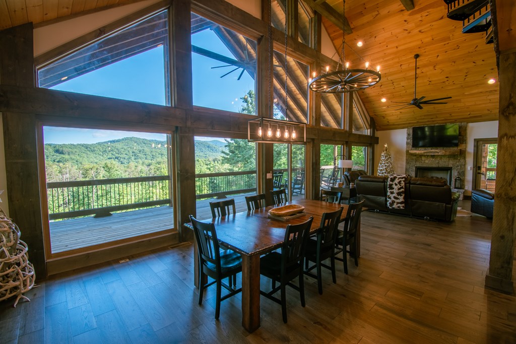540 Weaver Creek Overlook