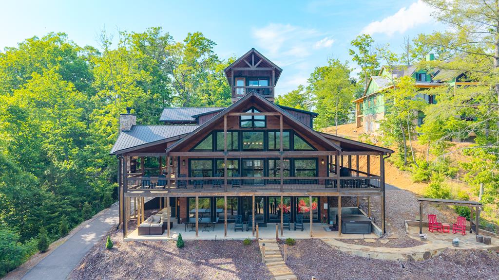 540 Weaver Creek Overlook