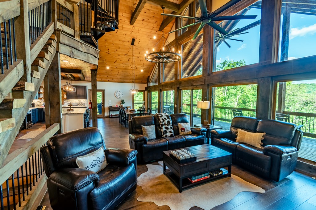 540 Weaver Creek Overlook