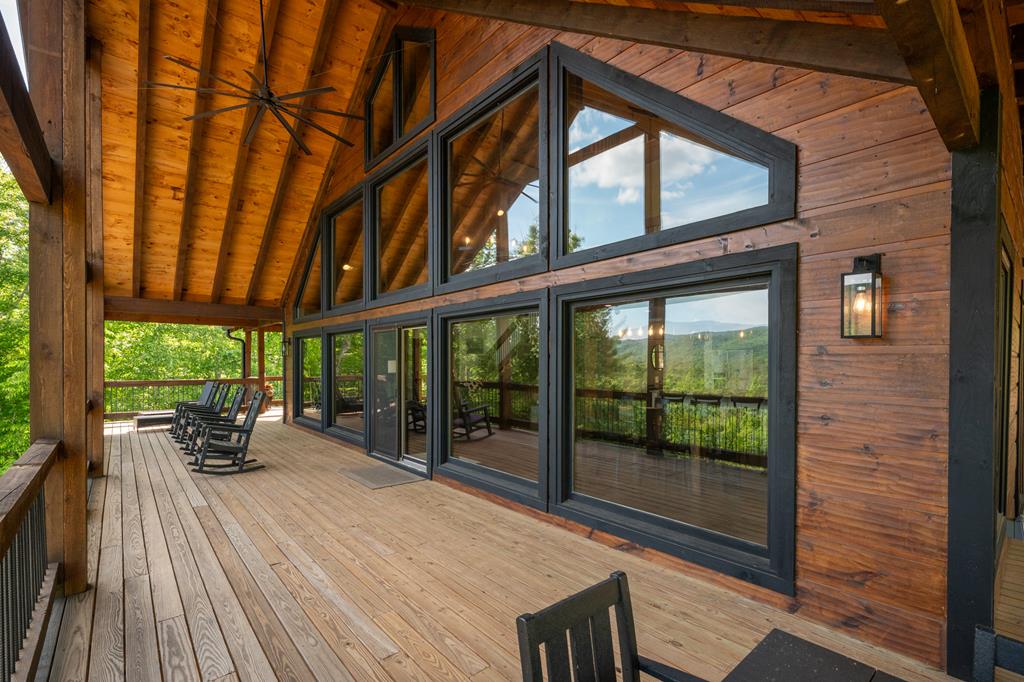 540 Weaver Creek Overlook