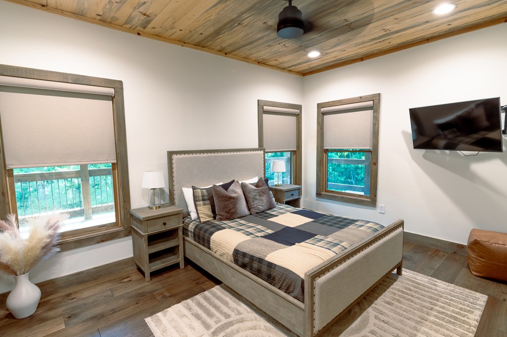 540 Weaver Creek Overlook