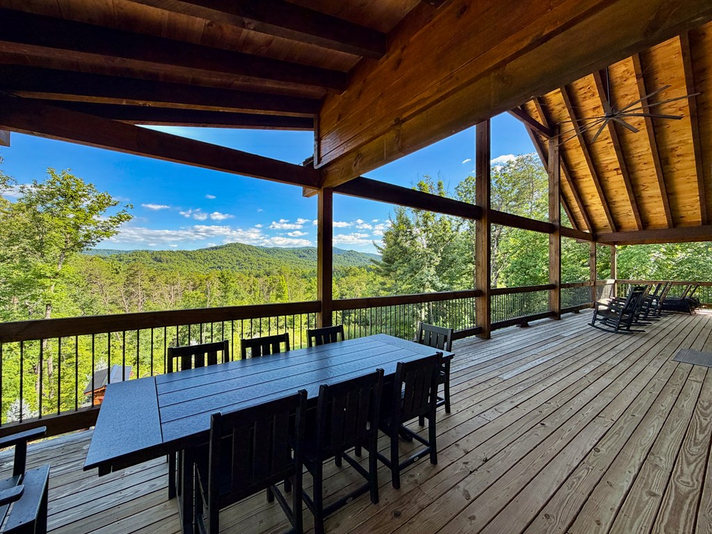 540 Weaver Creek Overlook