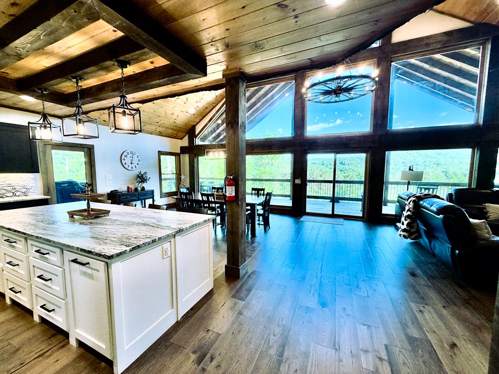 540 Weaver Creek Overlook