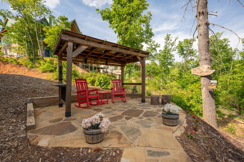 540 Weaver Creek Overlook