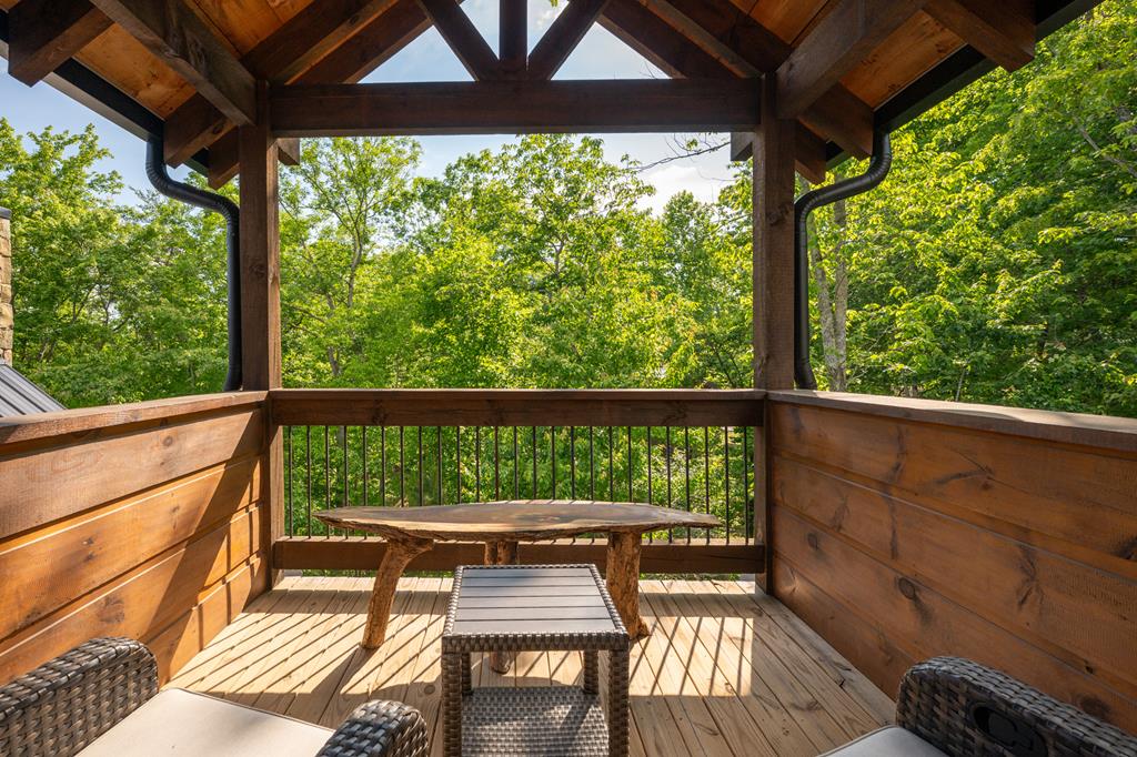 540 Weaver Creek Overlook
