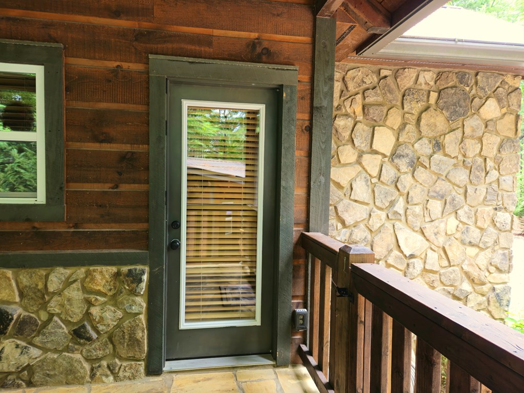 211 Winding Brook Trail