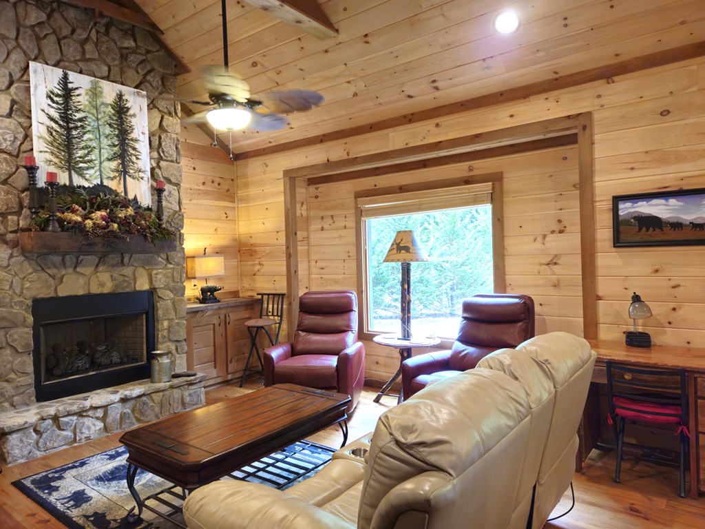 211 Winding Brook Trail