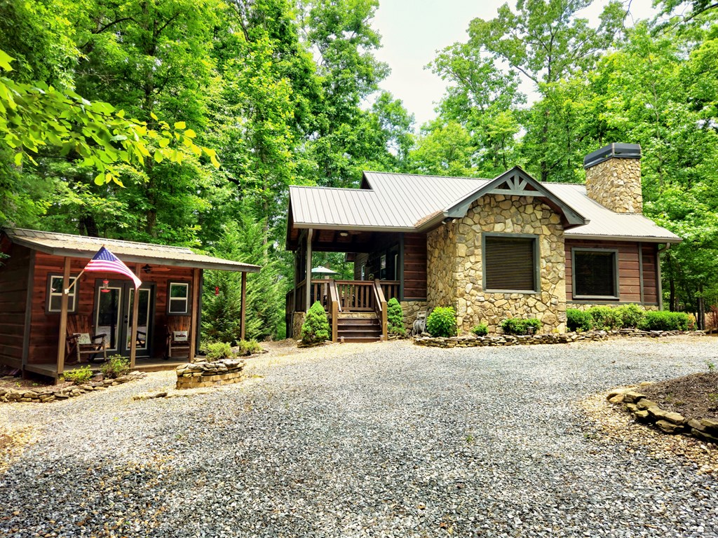 211 Winding Brook Trail