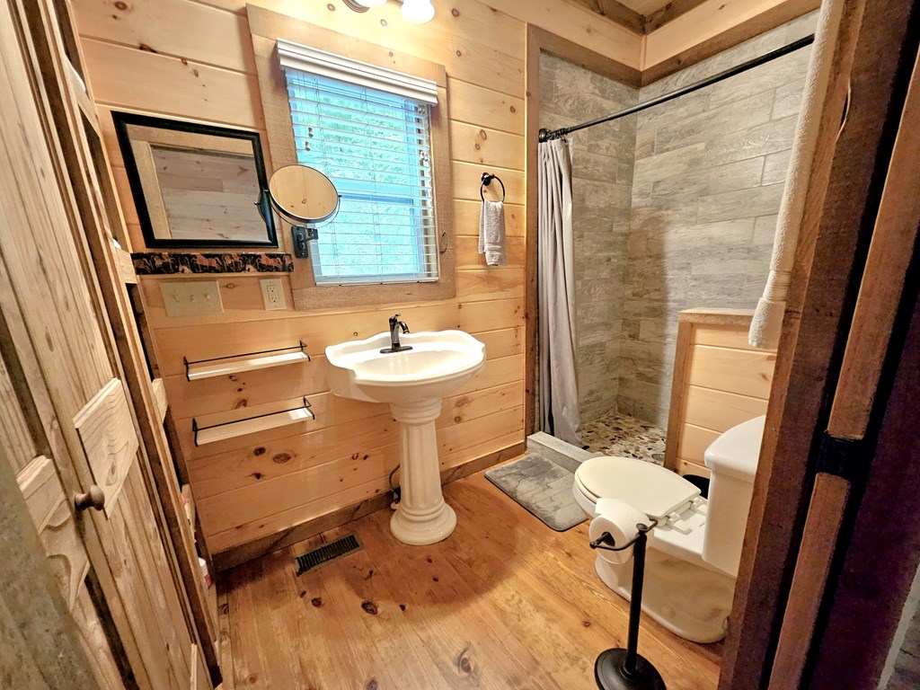 211 Winding Brook Trail