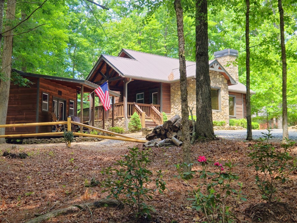 211 Winding Brook Trail