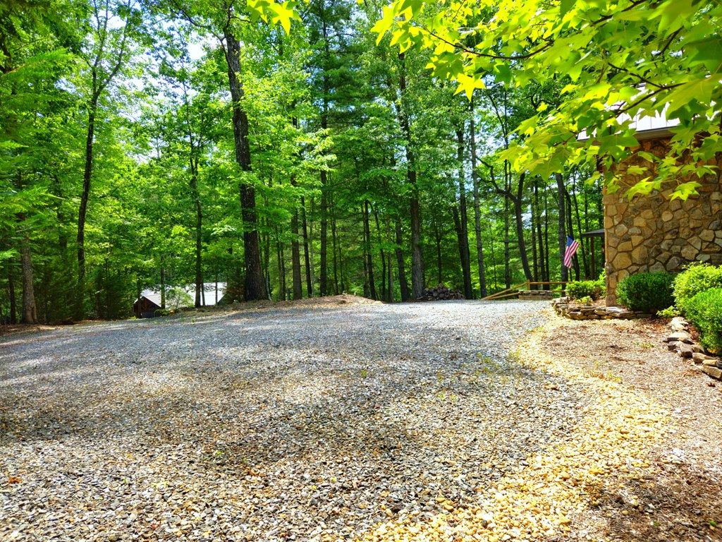 211 Winding Brook Trail