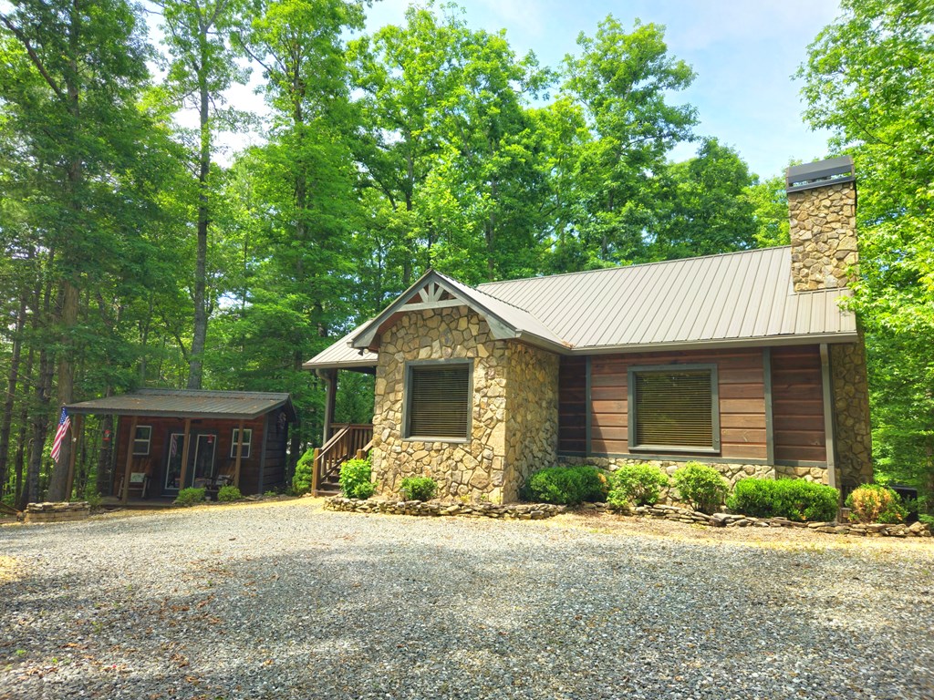 211 Winding Brook Trail
