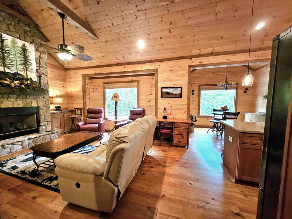 211 Winding Brook Trail