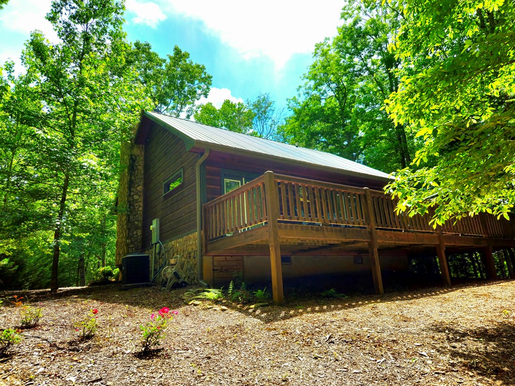 211 Winding Brook Trail
