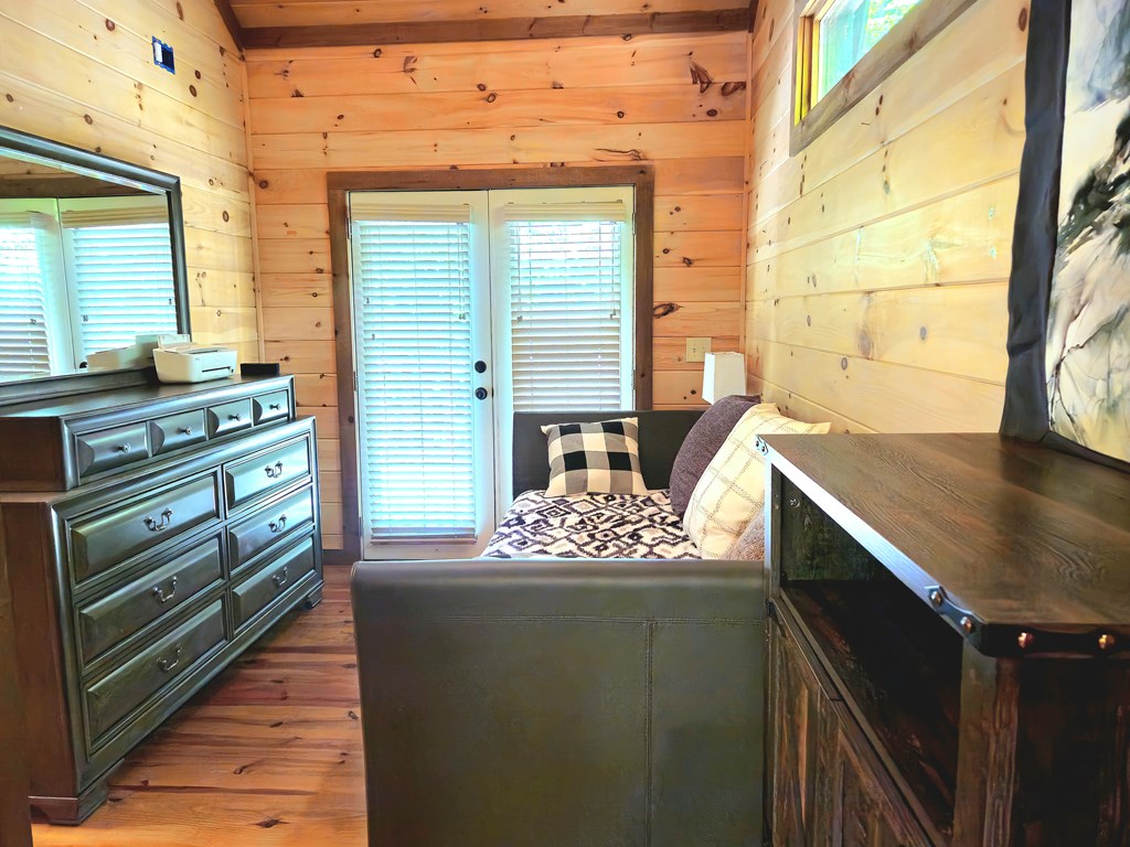 211 Winding Brook Trail