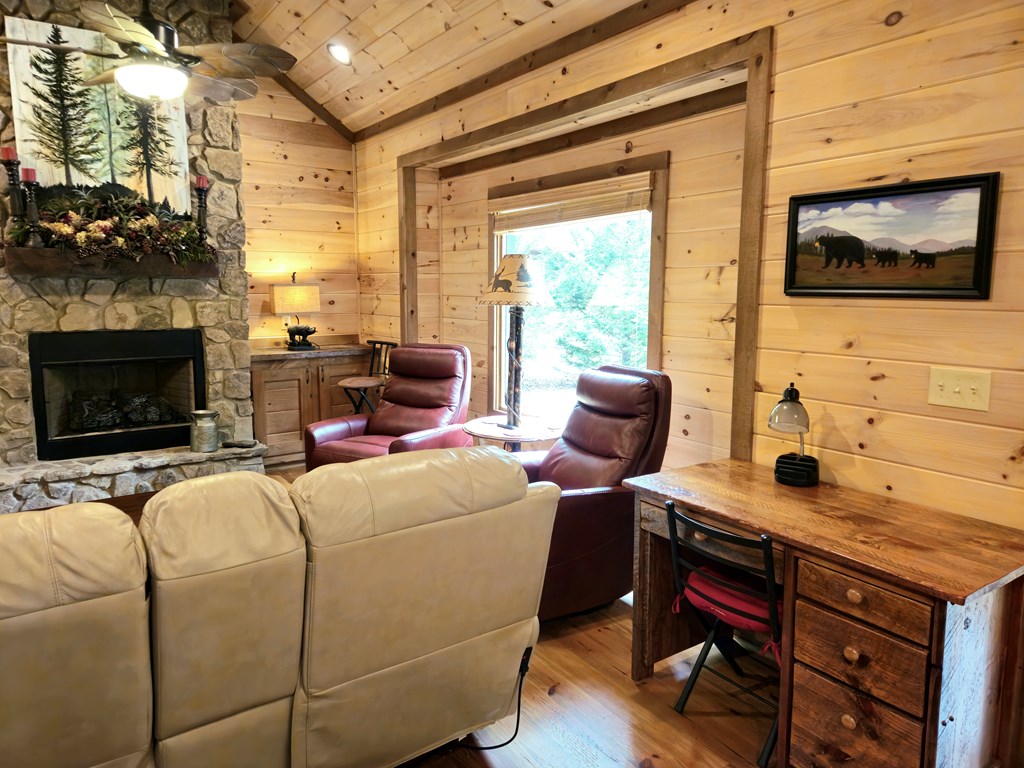 211 Winding Brook Trail