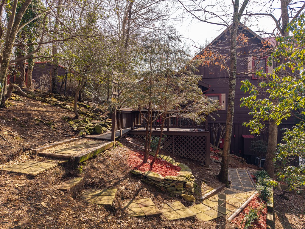 246 Adams Circle