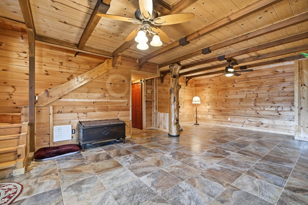 246 Adams Circle