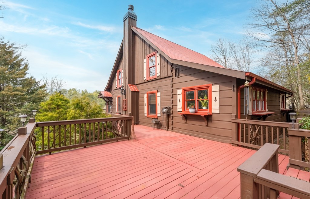 246 Adams Circle