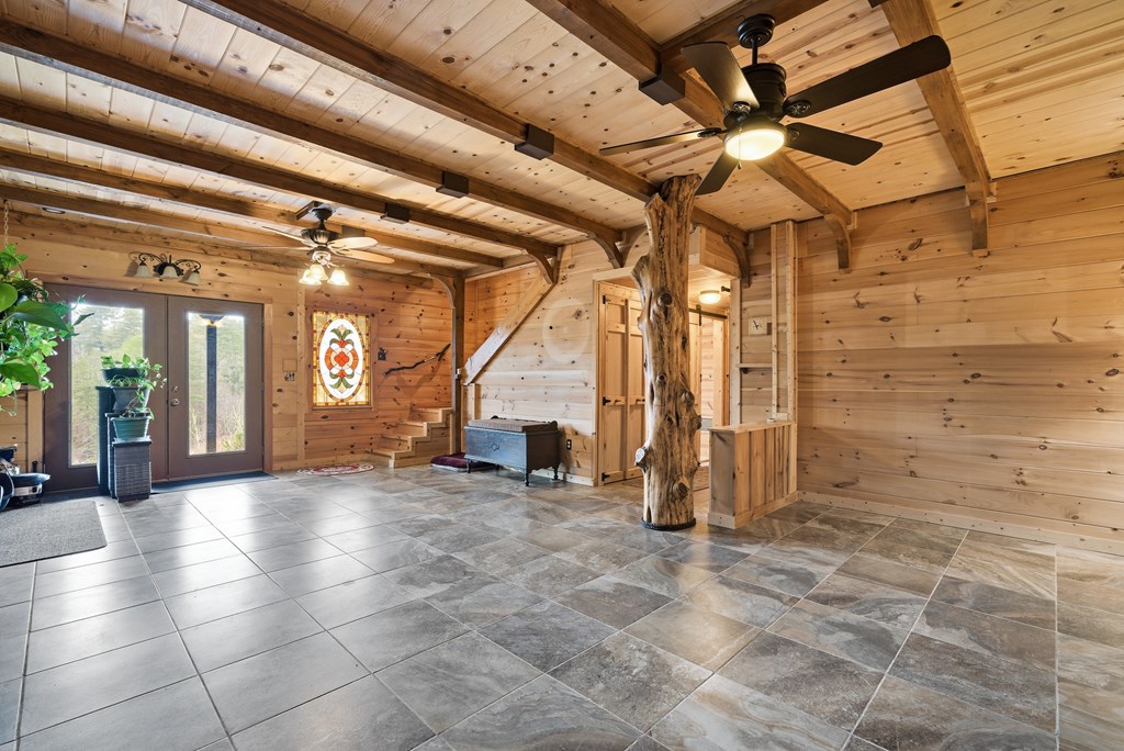 246 Adams Circle