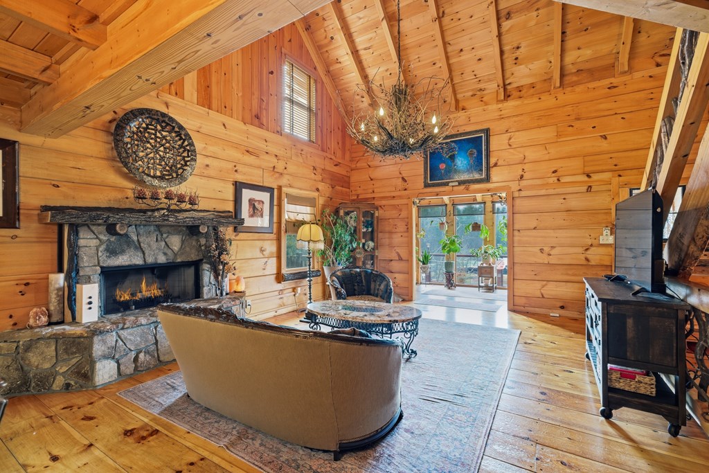 246 Adams Circle
