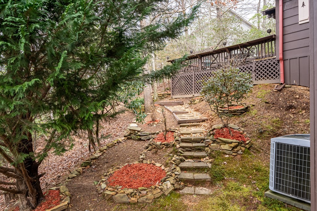246 Adams Circle