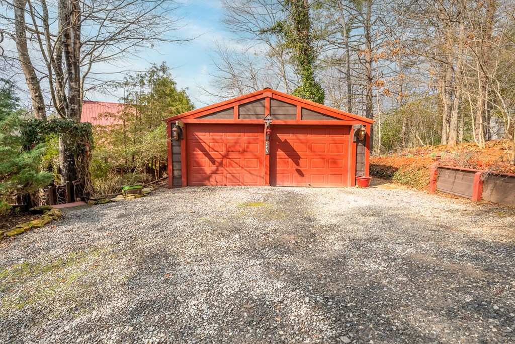246 Adams Circle