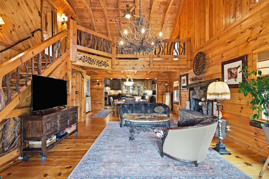 246 Adams Circle