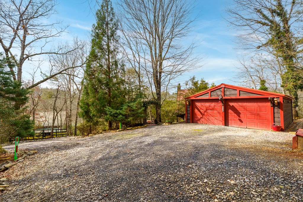 246 Adams Circle