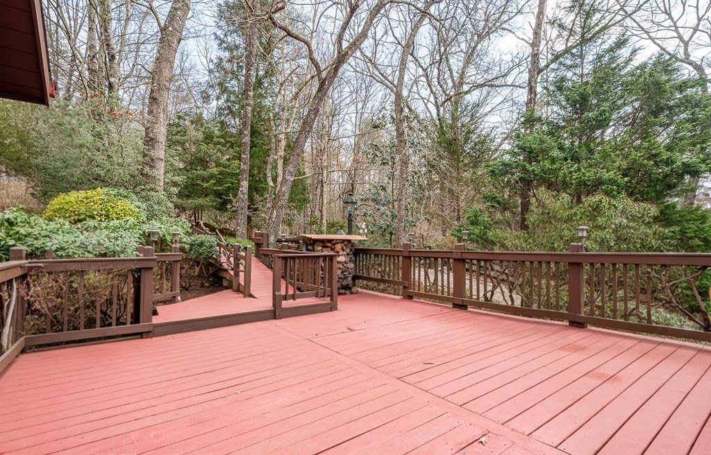 246 Adams Circle