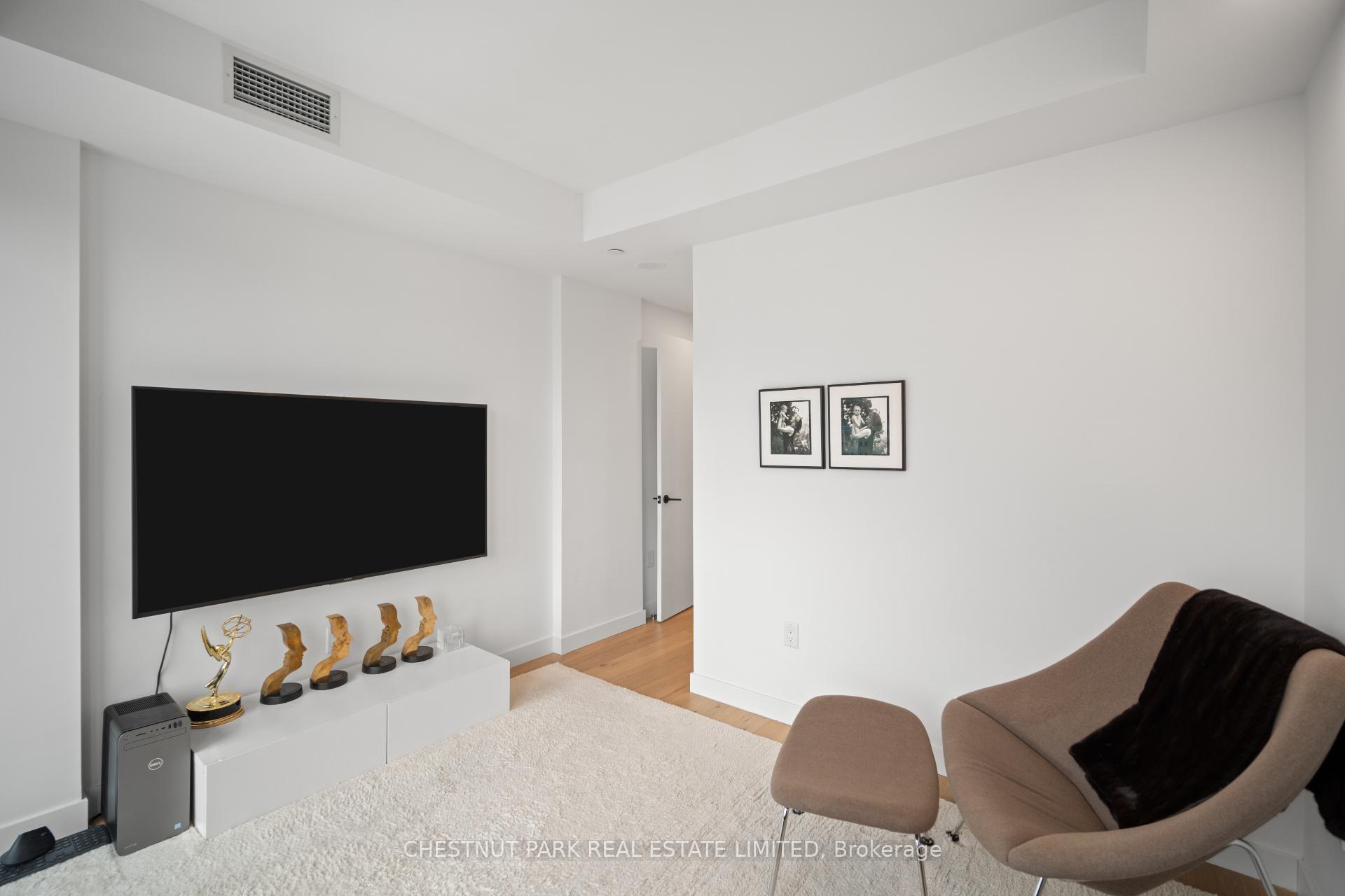 505 Richmond Street W 1216