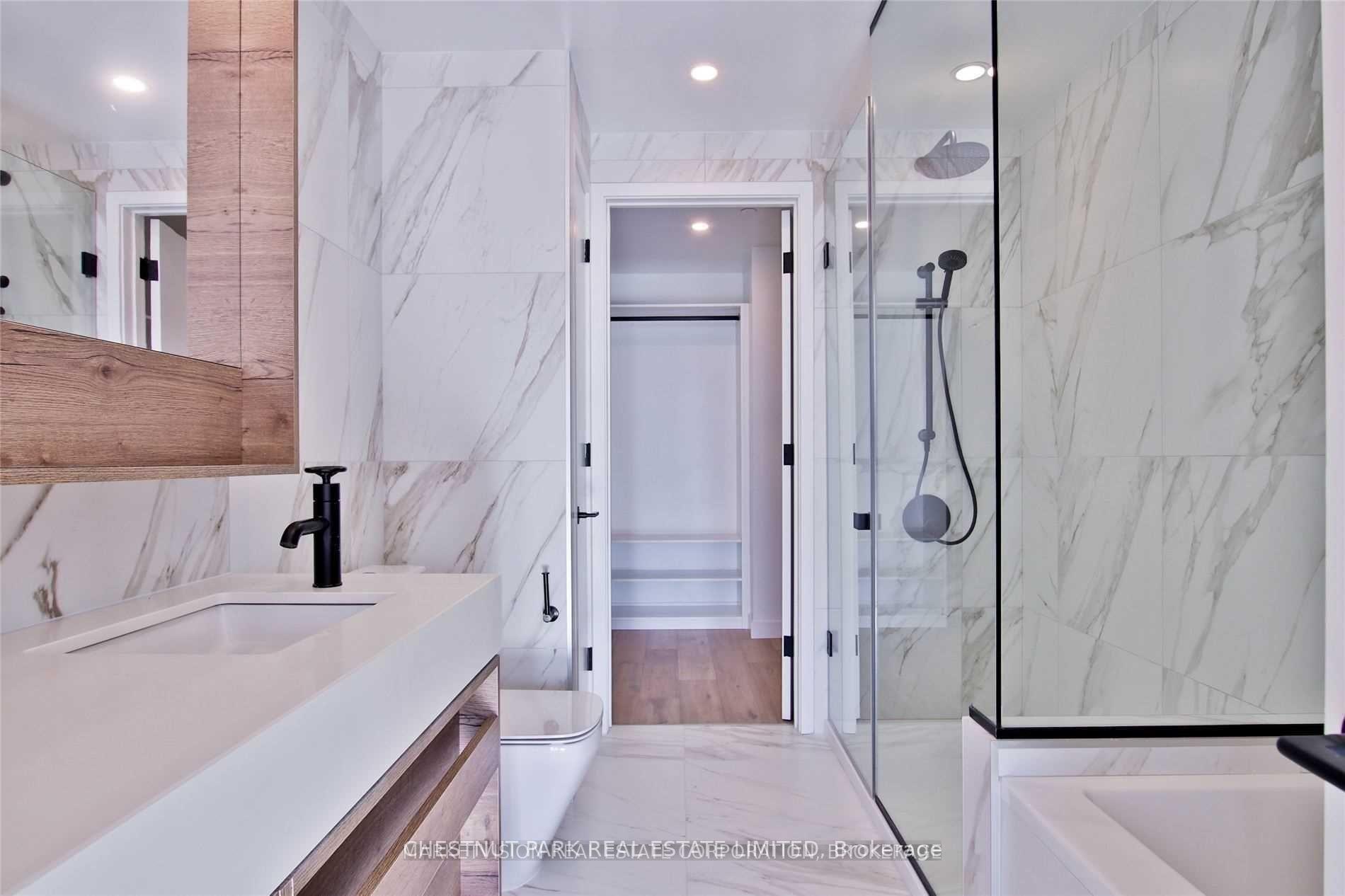 505 Richmond Street W 1216