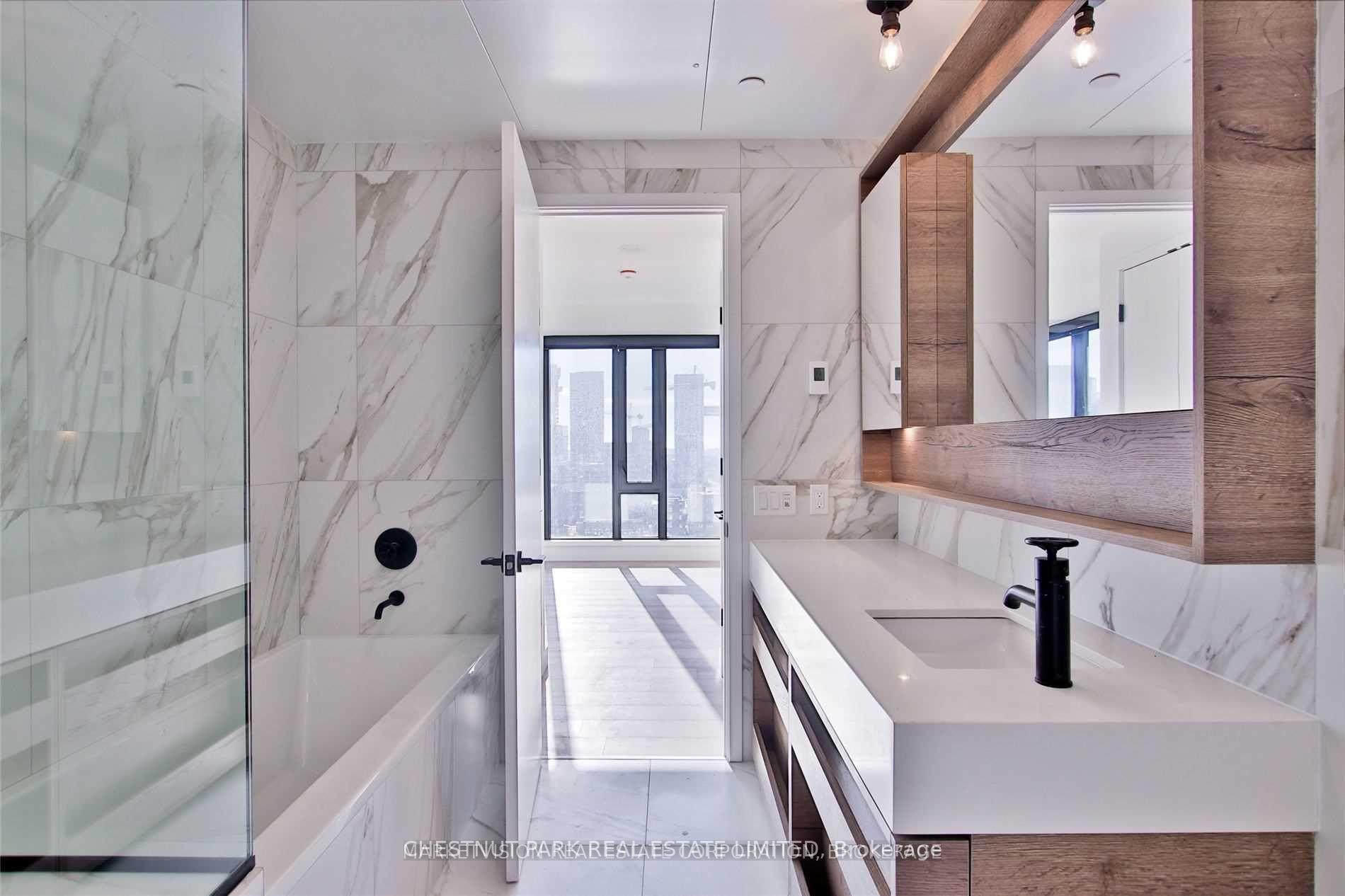 505 Richmond Street W 1216