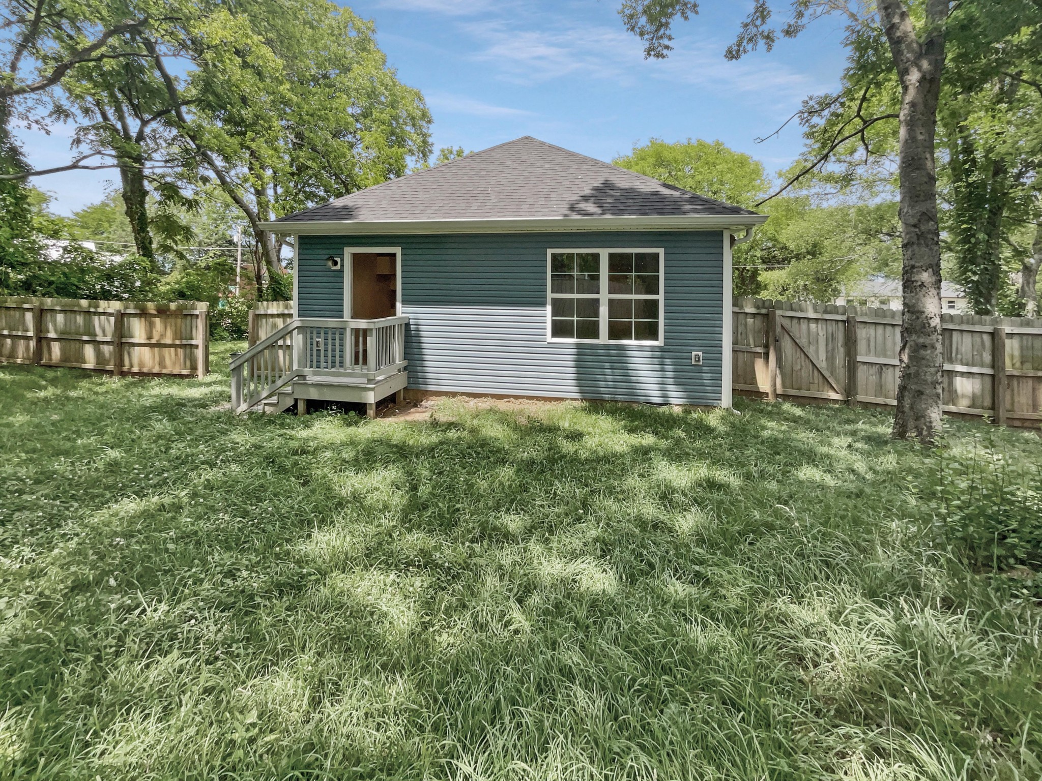 815 Jones Cir