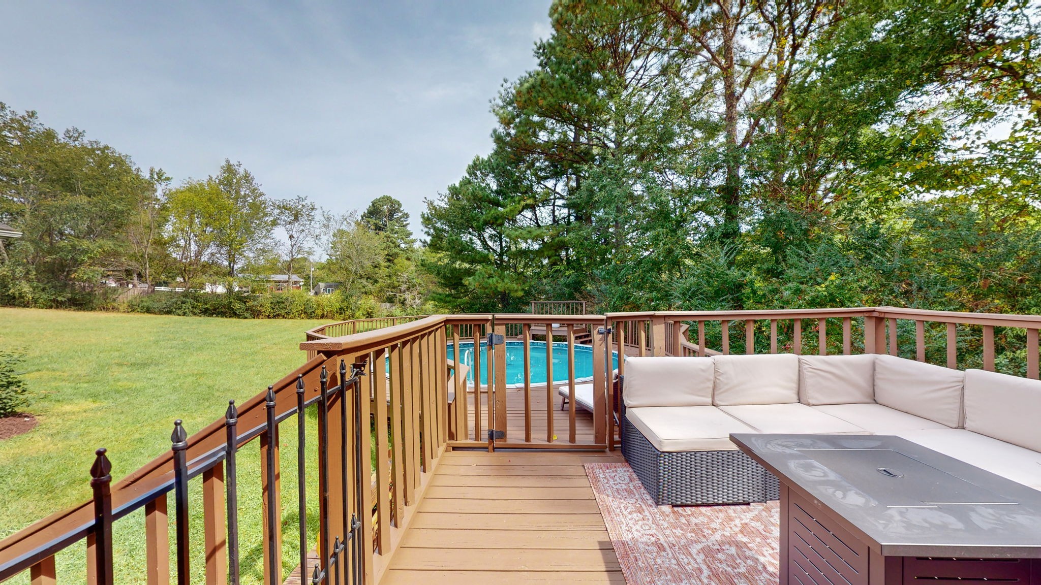 9073 Old Nashville Rd