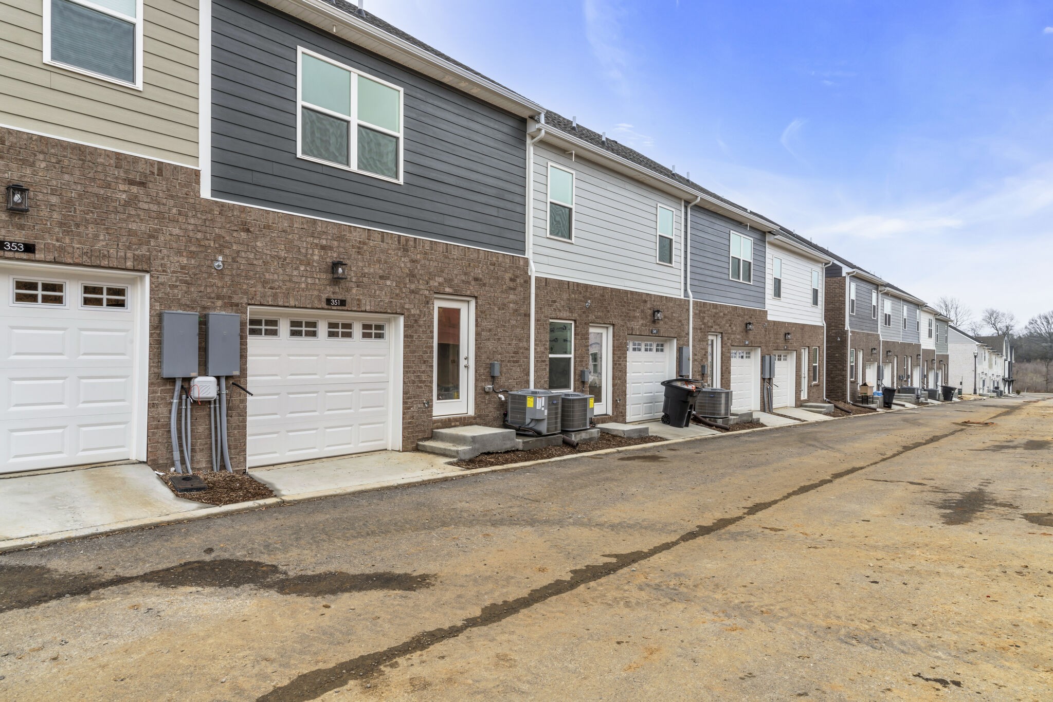 351 Twig Court