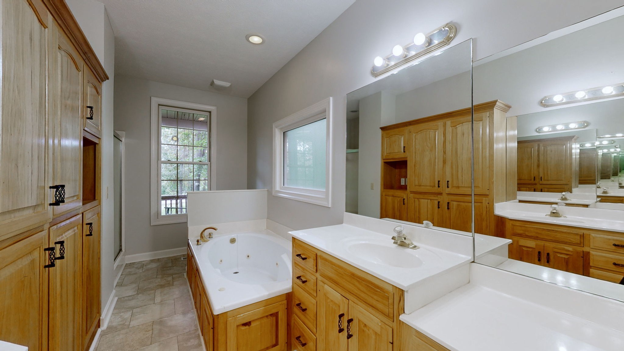 411 Cajawa Dr