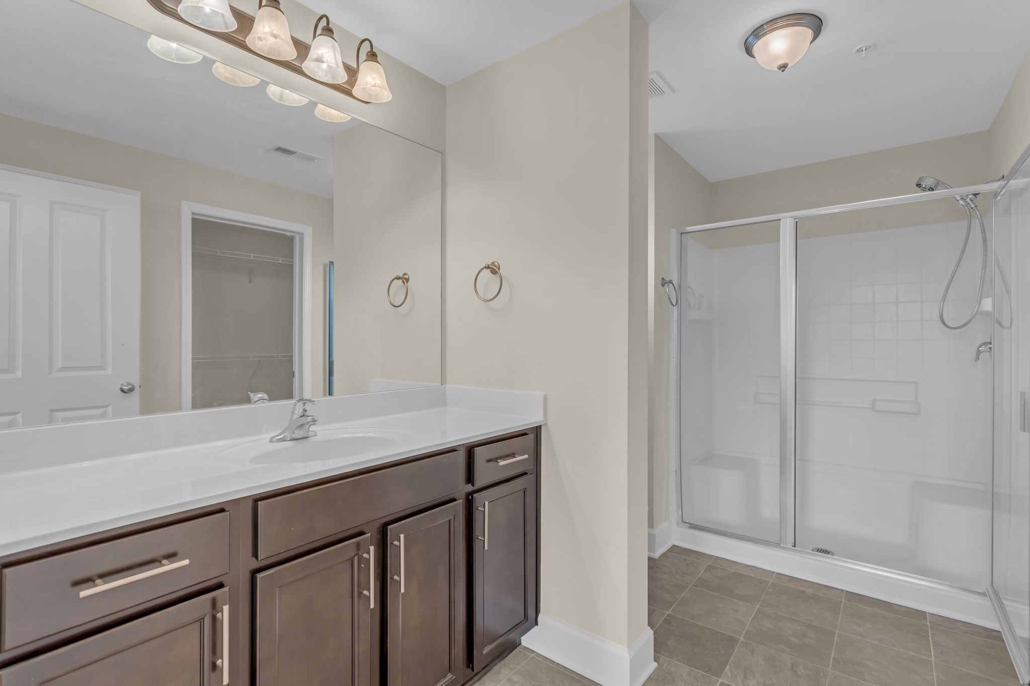 8121 Lenox Creekside Dr Unit: 3