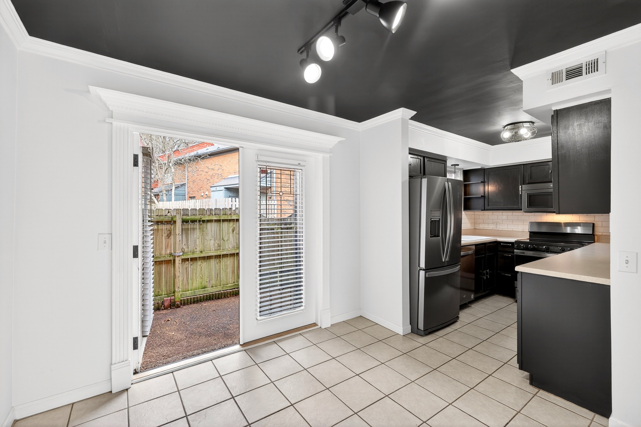 5515 Country Dr Unit: 30