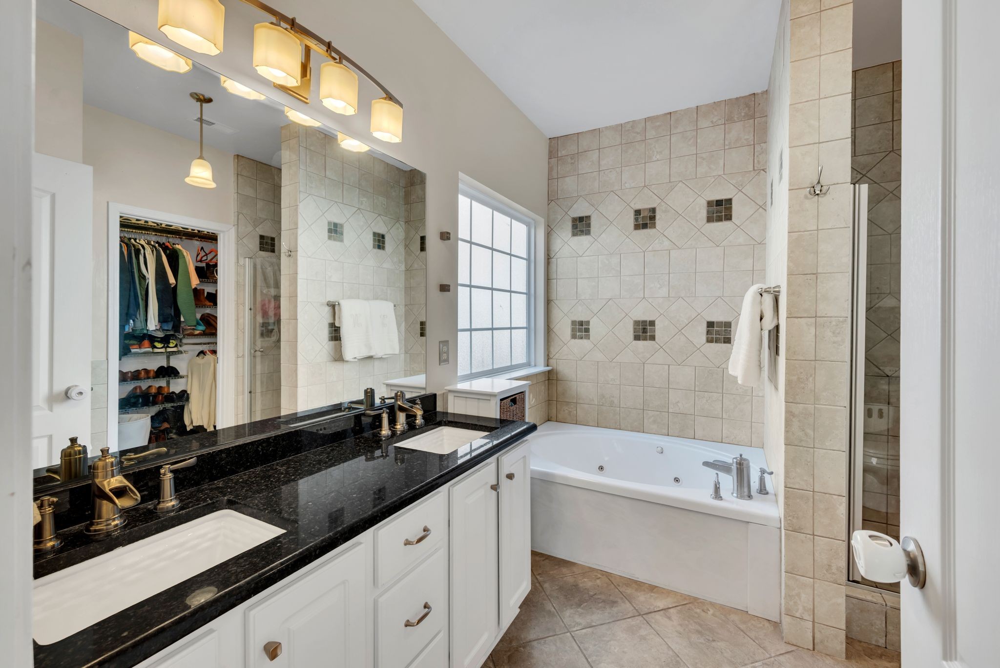 208 Scarlet Ridge Ct