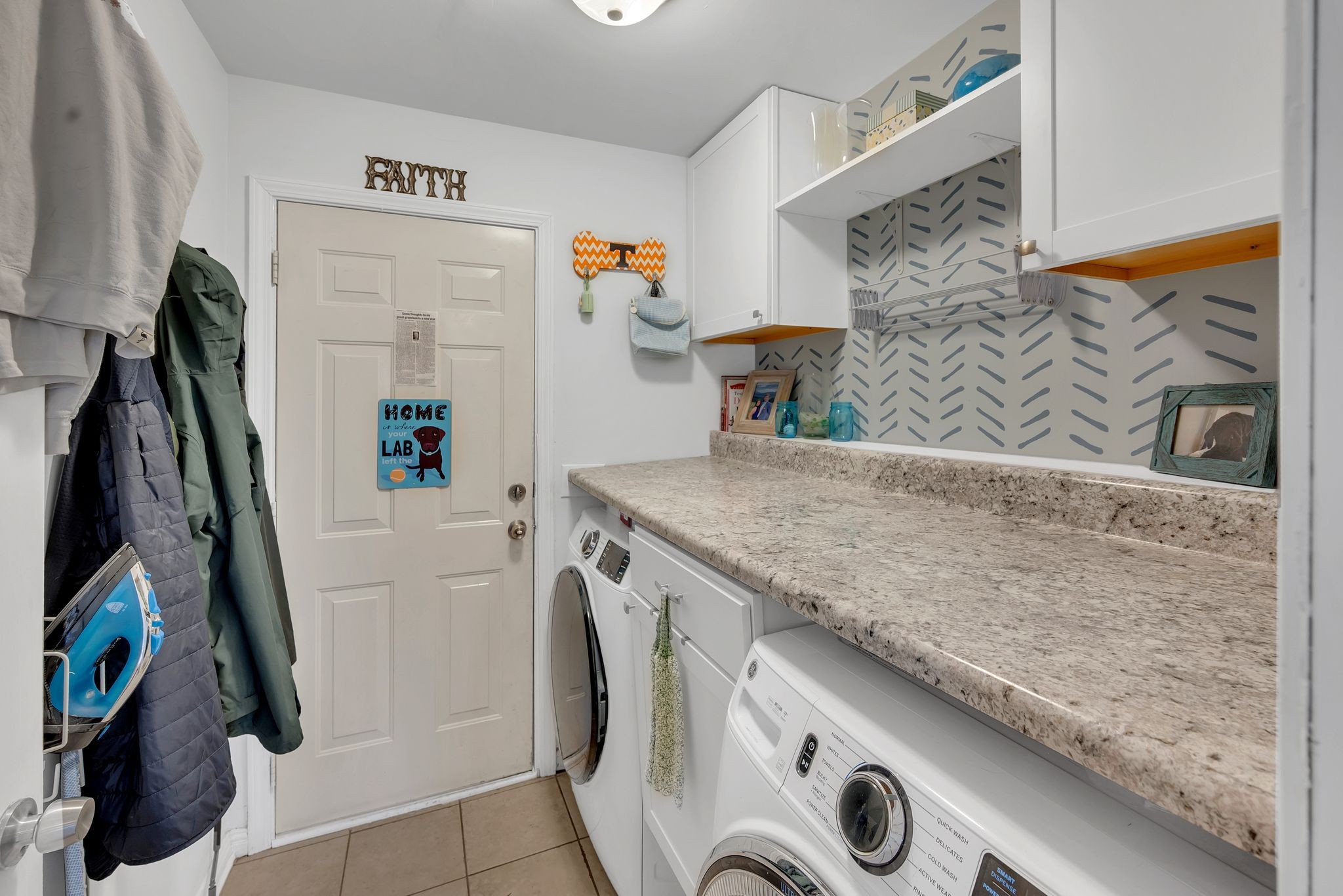 208 Scarlet Ridge Ct