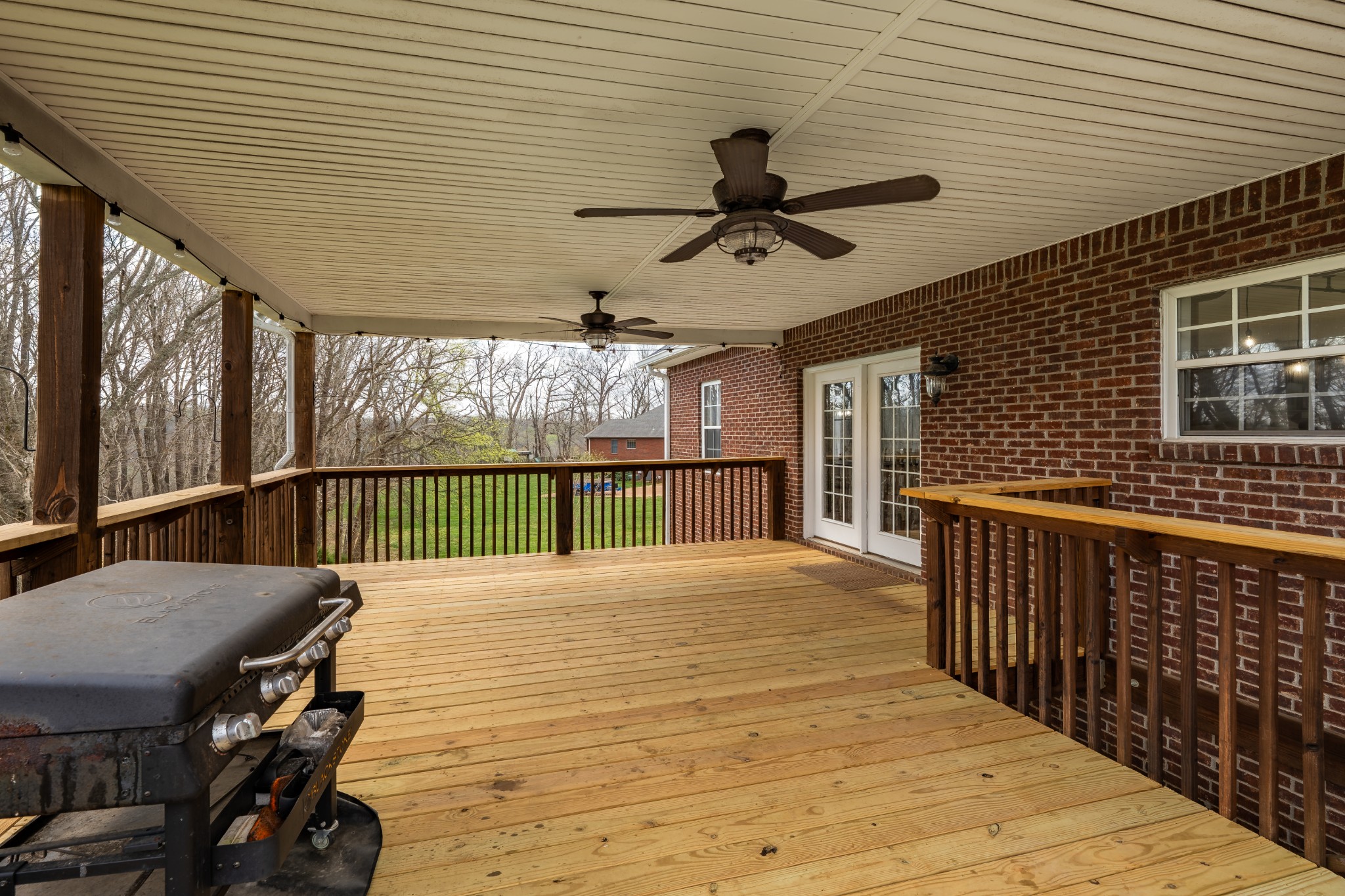 2060 Hickory Dr
